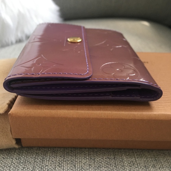Authentic Louis Vuitton Vernis Elise wallet - Picture 3 of 8